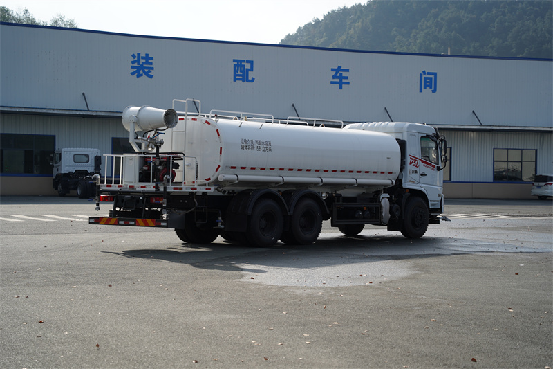 东风新汽D3L洒水车 22方（燃油车） EQ5253GPSSDV6