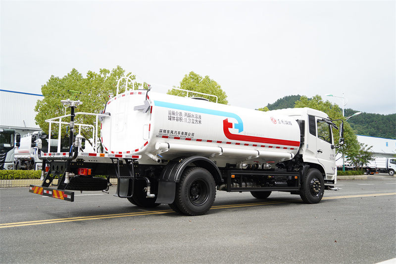 东风天锦VR洒水车 15方（燃油车） EQ5183GPSSDF6